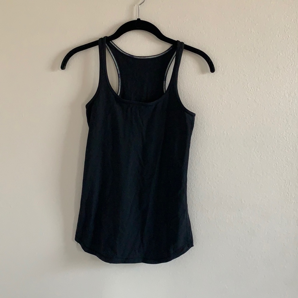 Black lululemon tank